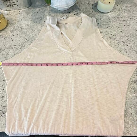 Revolve LA Made Womens Medium Pullover Top Cream Sleeveless V Neck NWT - Picture 6 of 8